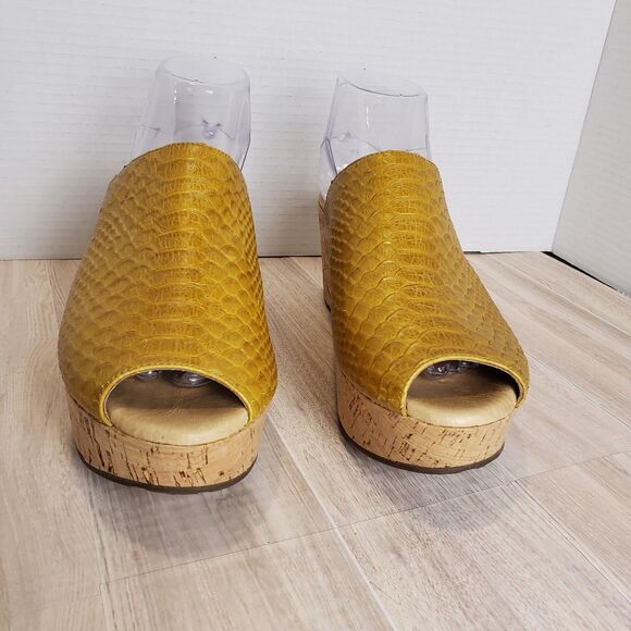 Chocolat Blu Myra Cork Wedge Sandals Yellow Leather Women’s Size 9 - Picture 4 of 8